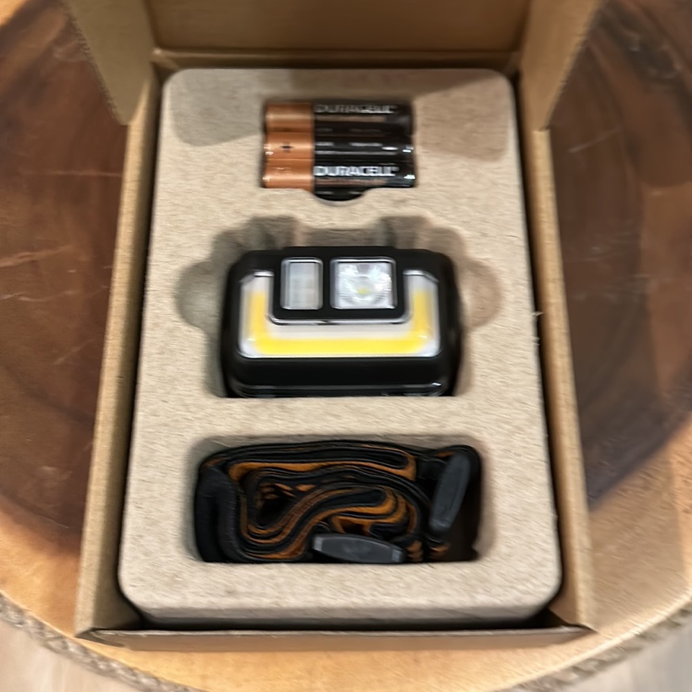 NWT Duracell 575 lumens headlight